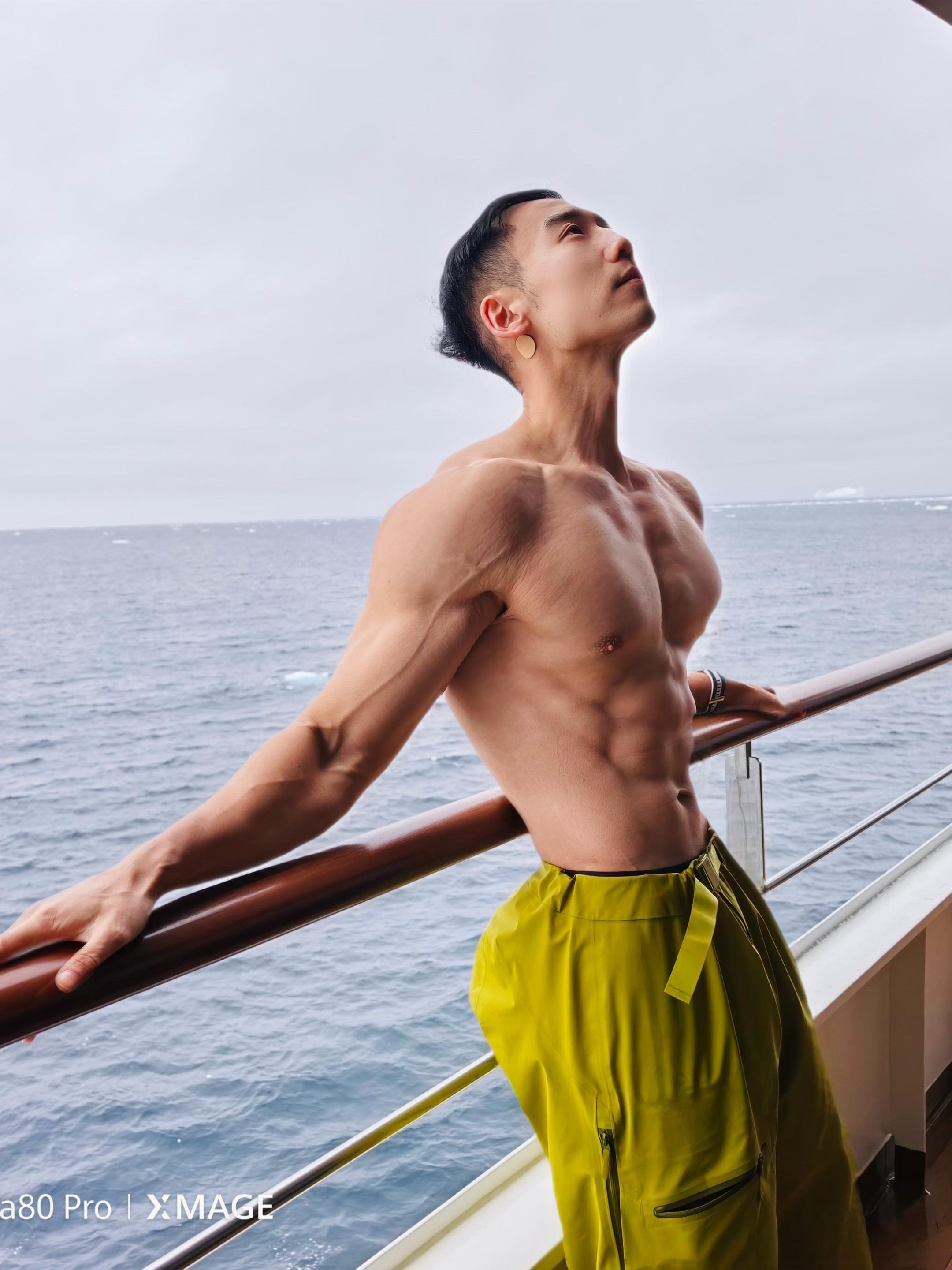 南极，巨大的梦核。今晚更长视频。 图1和图3凑数的，超级冷，出行乱吃没...