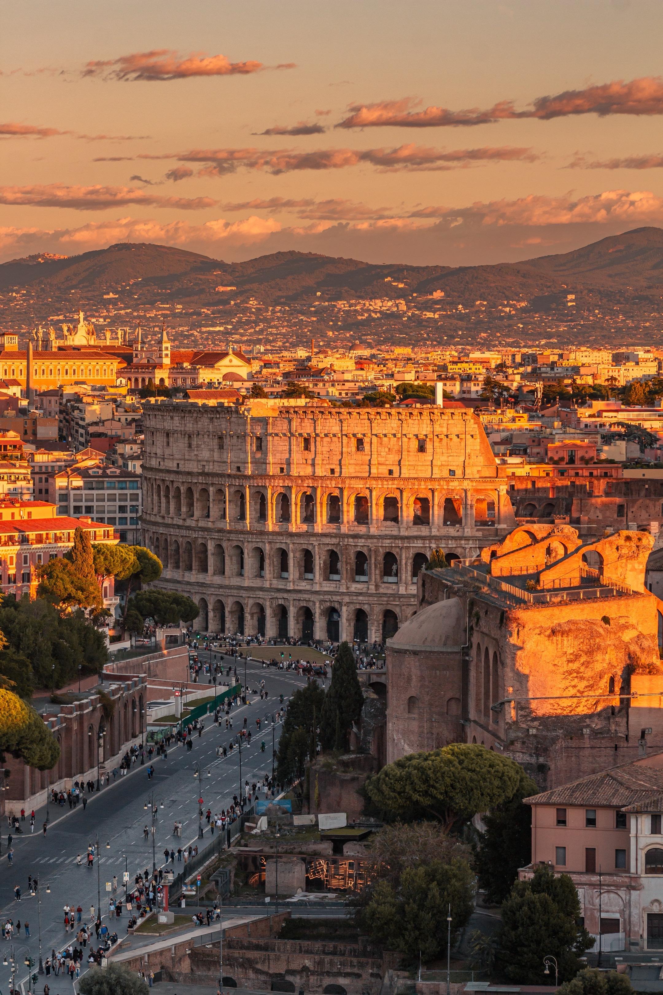 26岁这年 打工人的我环球旅行30城🌍。今天我27岁了🎂 这也是我...