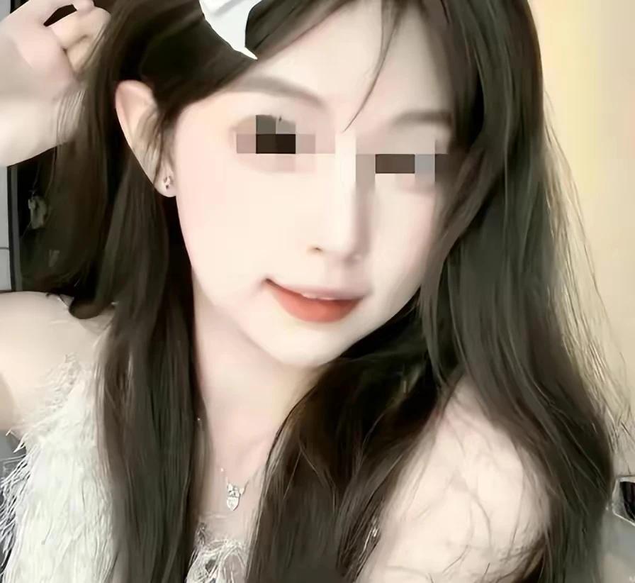 说实话，我觉得过分了。人肉，私家侦探的，把谭竹的所有信息都扒出来了。身份信息，家