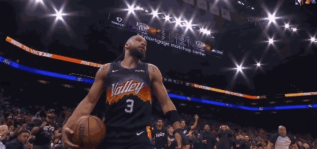 观众就喜欢这样，给前队友狄龙、格林上身体，火箭队先抑后扬拿下太阳。

首节一度落