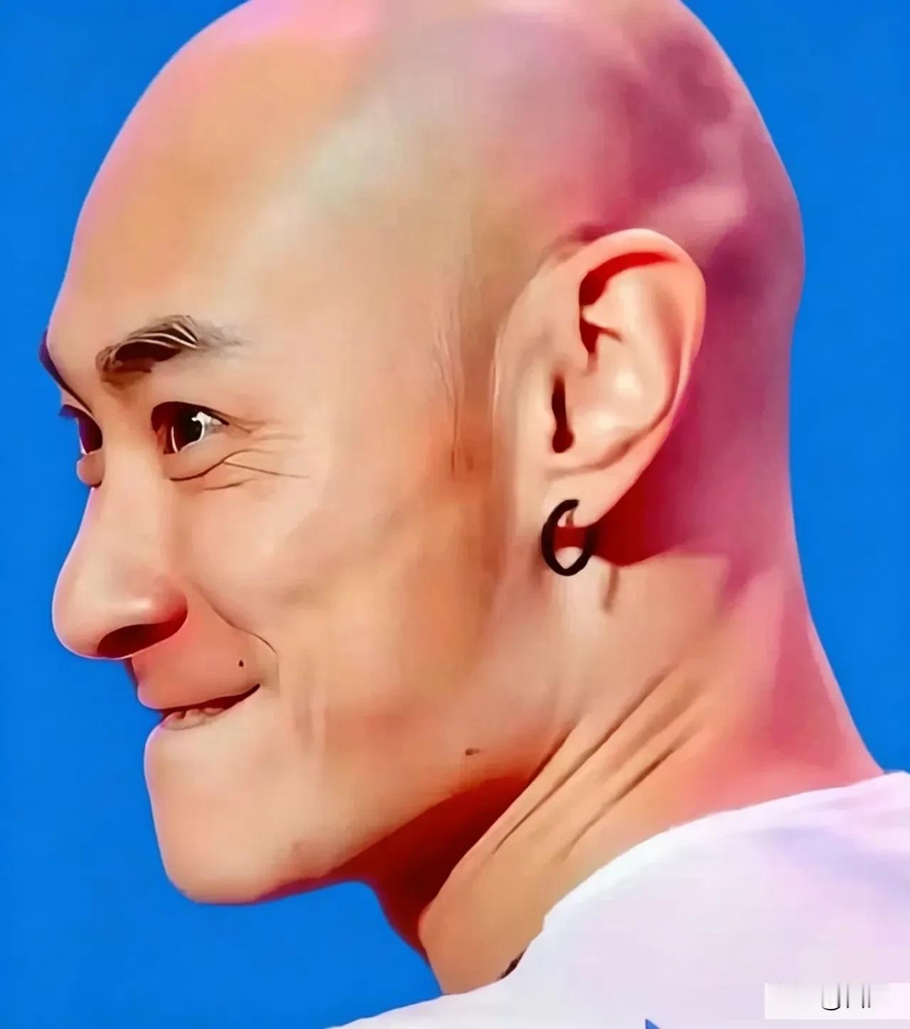 这个叶松源越扒疑点越多
可不止是用日本太鼓冒充中华大鼓
还有他的饮食习惯，如果是