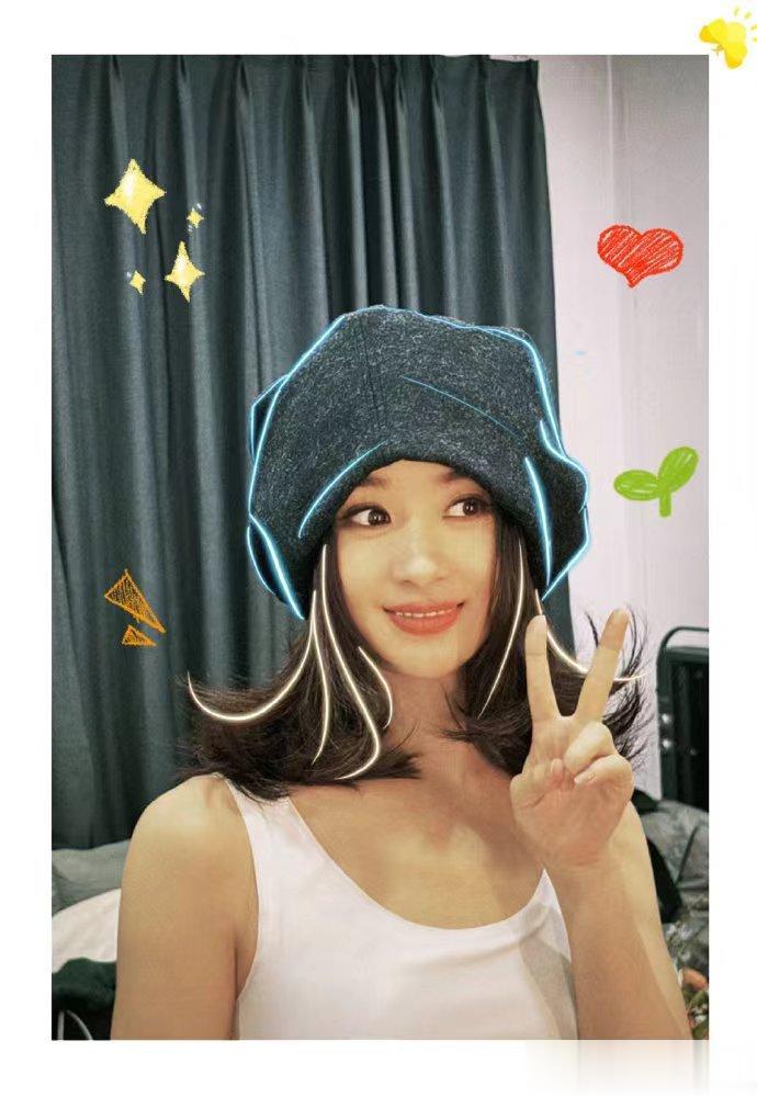 #内娱明星圣诞营业照##众星圣诞营业照# 明星们的营业照是真的好有意思，感觉每一
