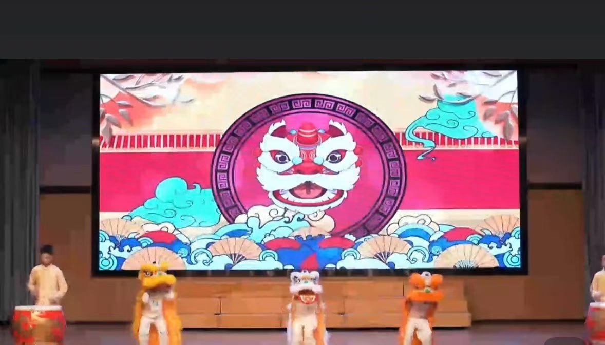 六一直播间的快乐碎片 🎉从第一个节目开始，我的手机就没放下来过。舞蹈、合唱、情