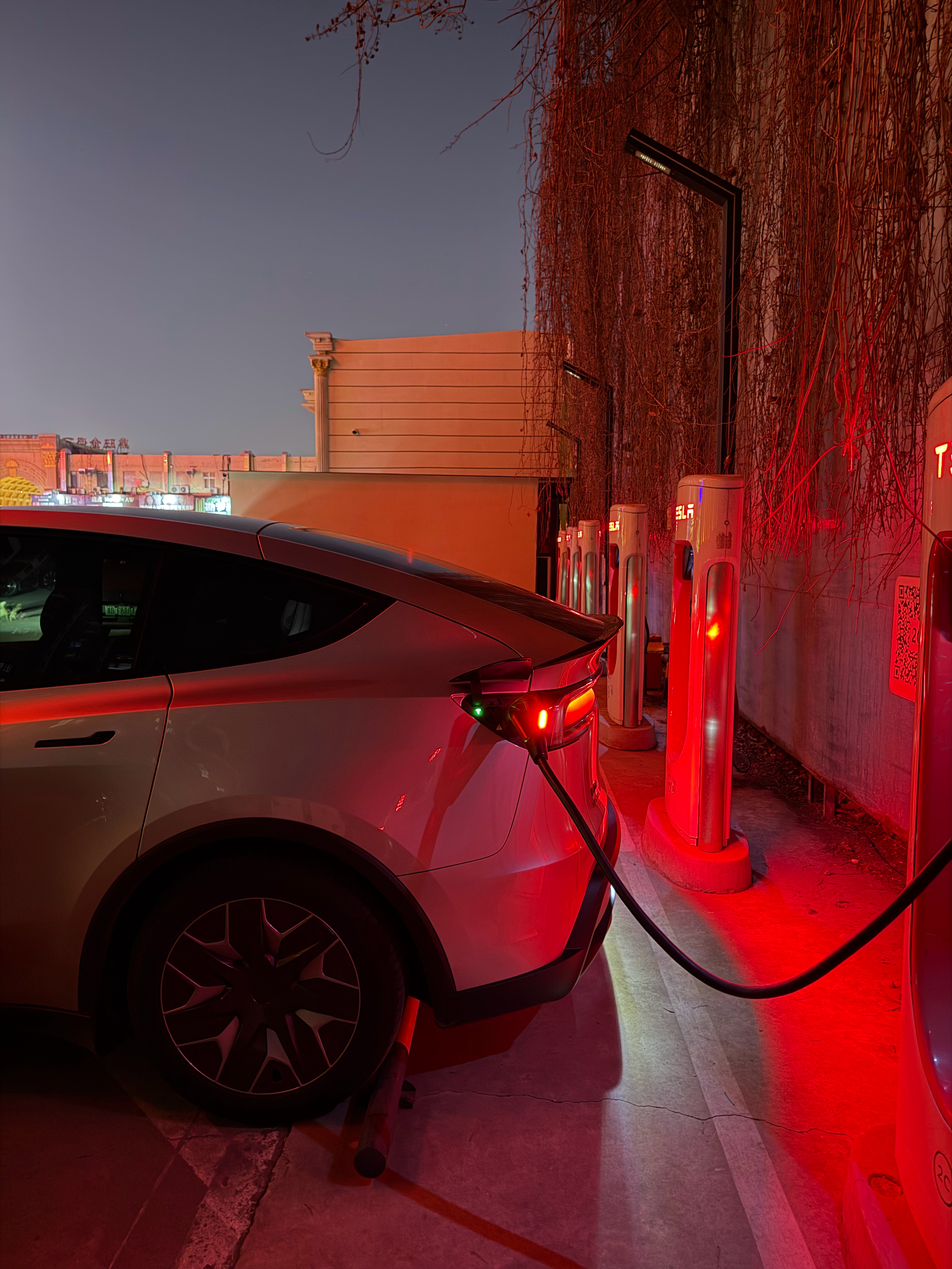 最近开的车很极端 都很极端 