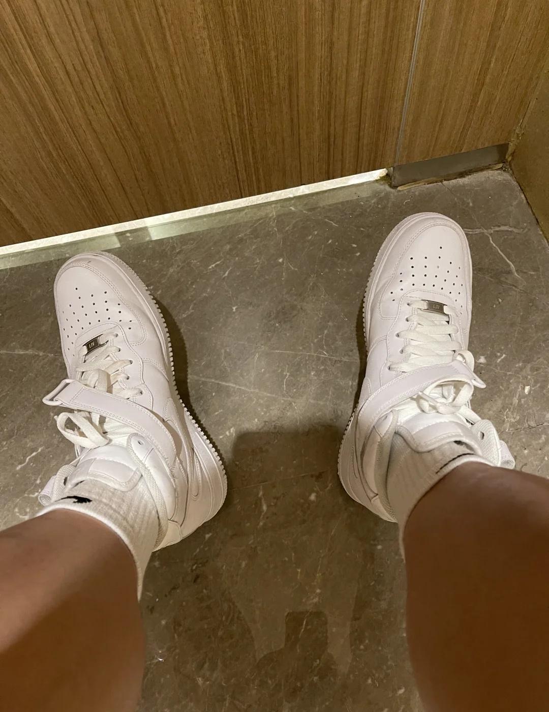 颜值担当的小白👟分享
体育生 换上装备过足瘾 见人不如健身 想看看你的第一视角