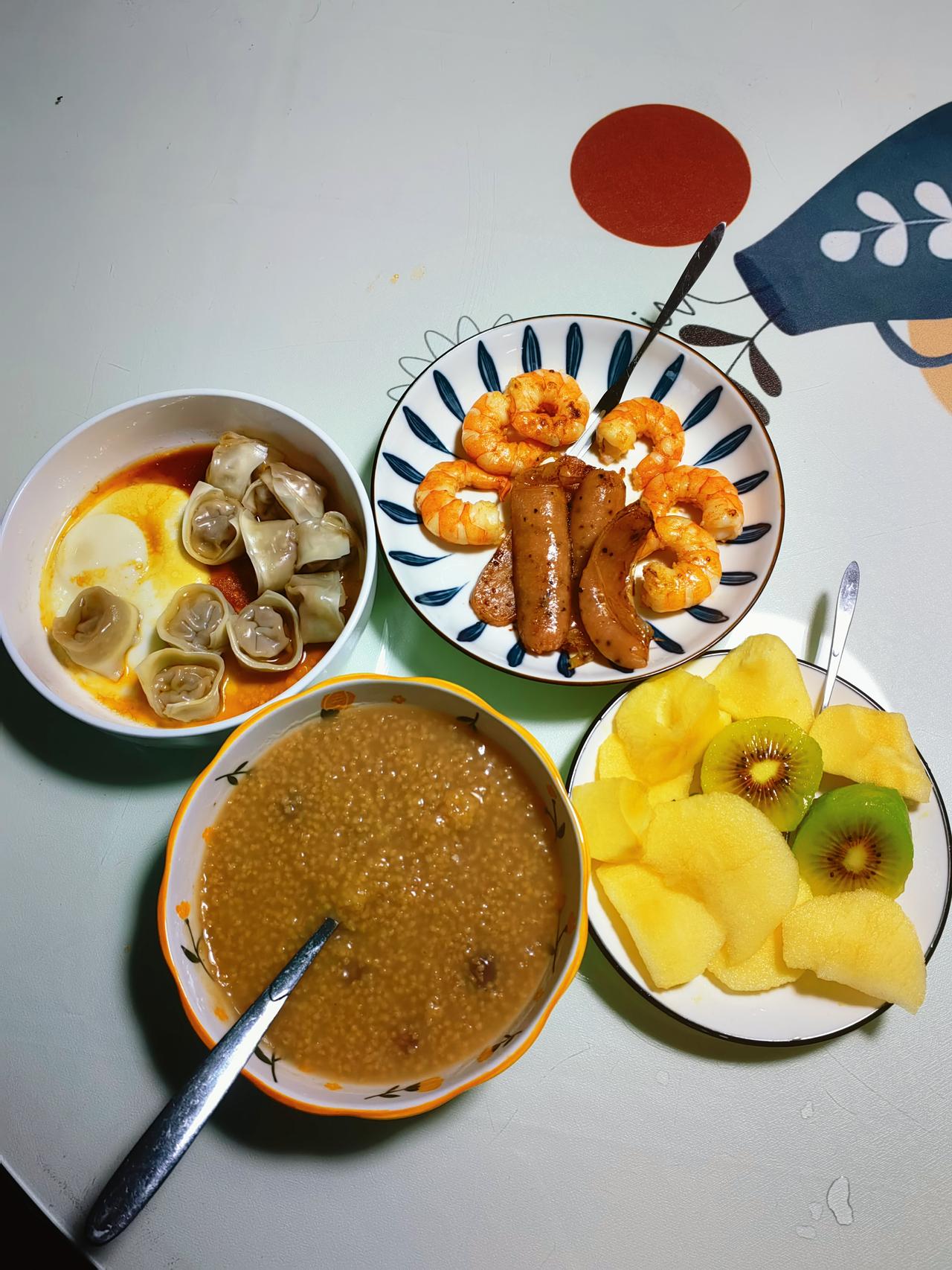 有人说，男人得多夸，夸着夸着他就勤快了。这话对，但也不全对。

我自己一路经历过