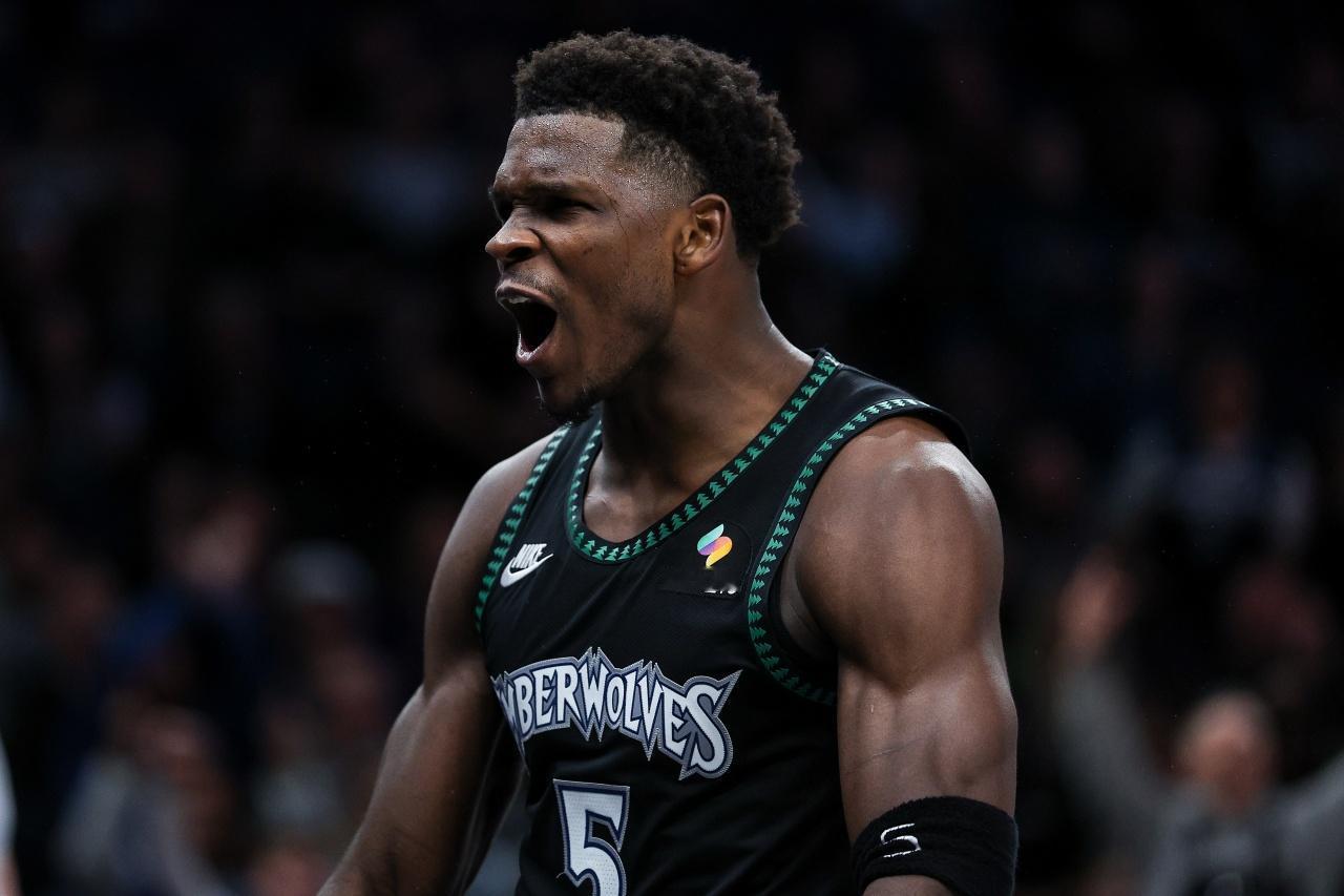 狼王爱德华兹复出，关键决胜时刻攻防俱佳全面压制亚历山大！森林狼主场112:107