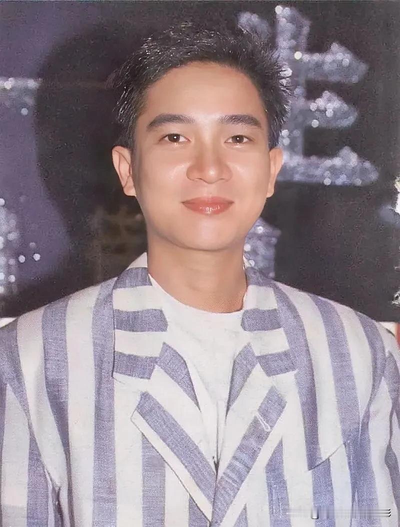 记忆里我爱的温暖少年💜