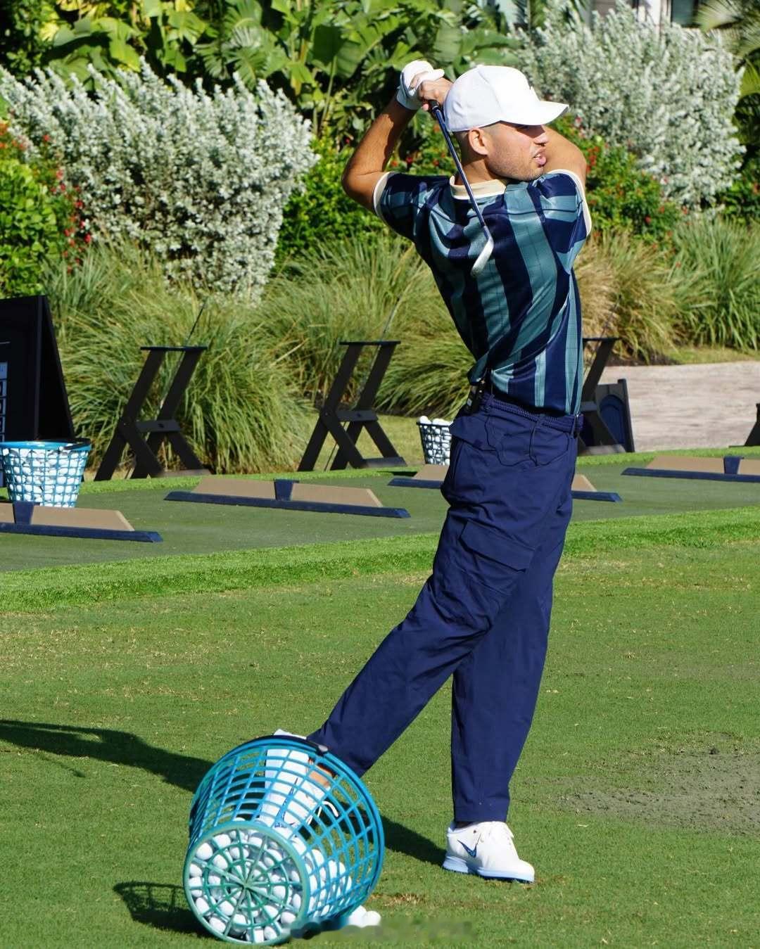 Holidays! 🧘🏽♂️🔋✅阿尔卡拉斯分享近期生活碎片🧩 