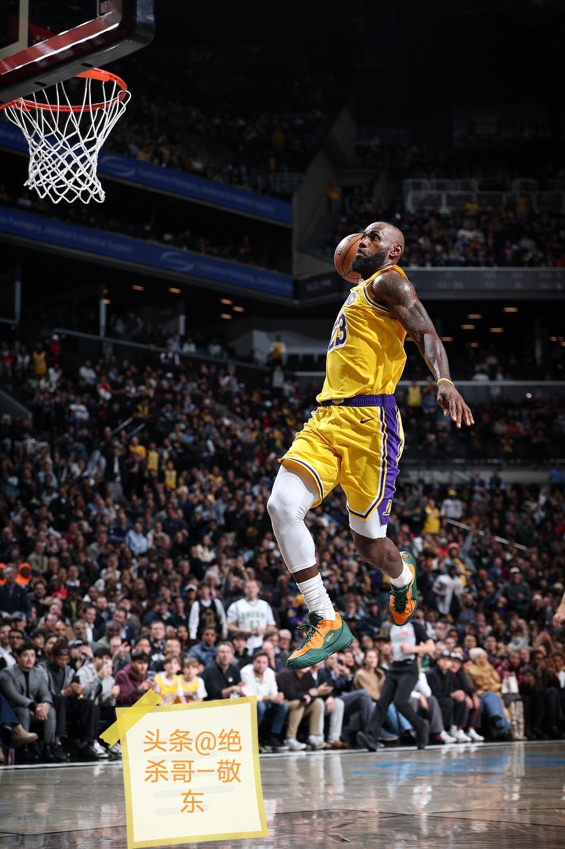 老詹还能飞！世界体育史上的奇迹。41岁79天的老皇帝詹姆斯又爆砍30+六个爆扣打