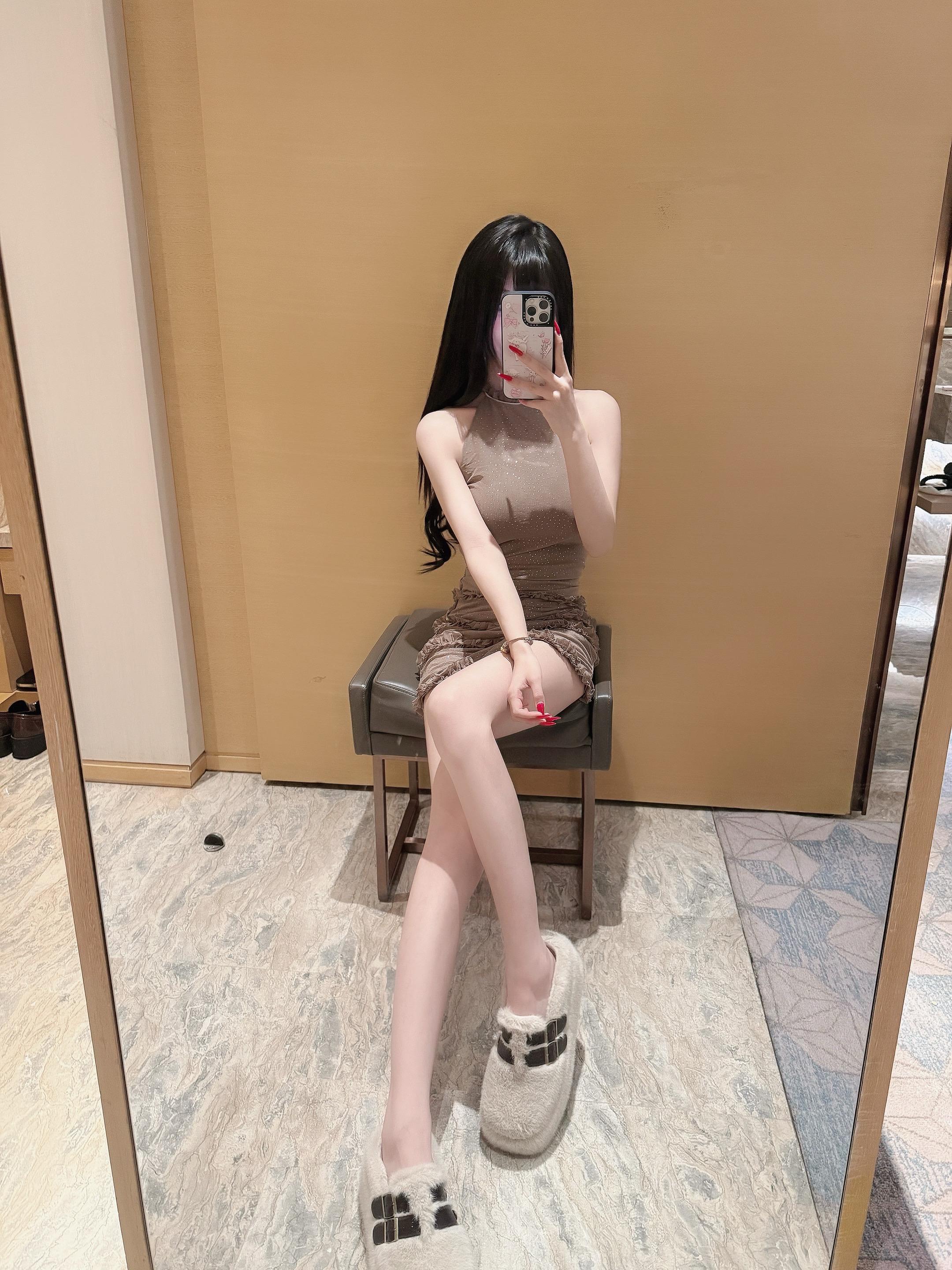 我只会爱上有能力让我天真的人 而不是抱怨我的天真