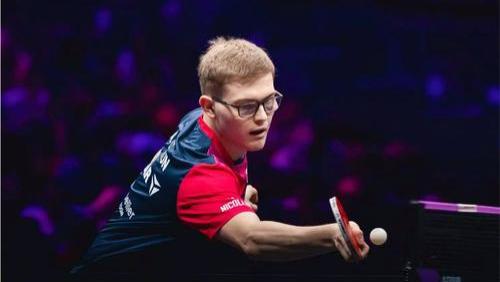 2026年3月15日重庆冠军赛男单半决赛，法国选手勒布伦以4-3击败此前爆冷淘汰