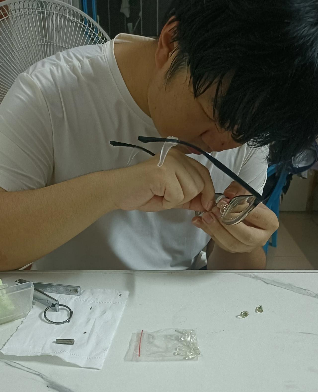 高考成绩太没有“含金量”了！

高考完了的那一刻，可以说大部分的孩子都把知识还给
