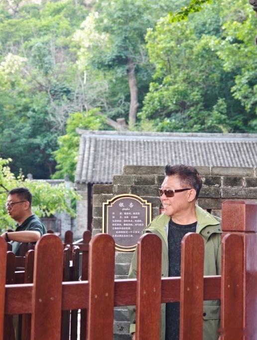 为什么暑期大家会往大孤山走？因为它不是单一功能的景区，它既能避暑，又能散心，还自