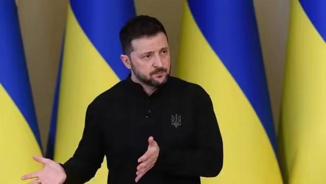 普通中国人看待乌克兰人，大多带着理解与敬佩。从战争角度，俄乌冲突中近1600万人