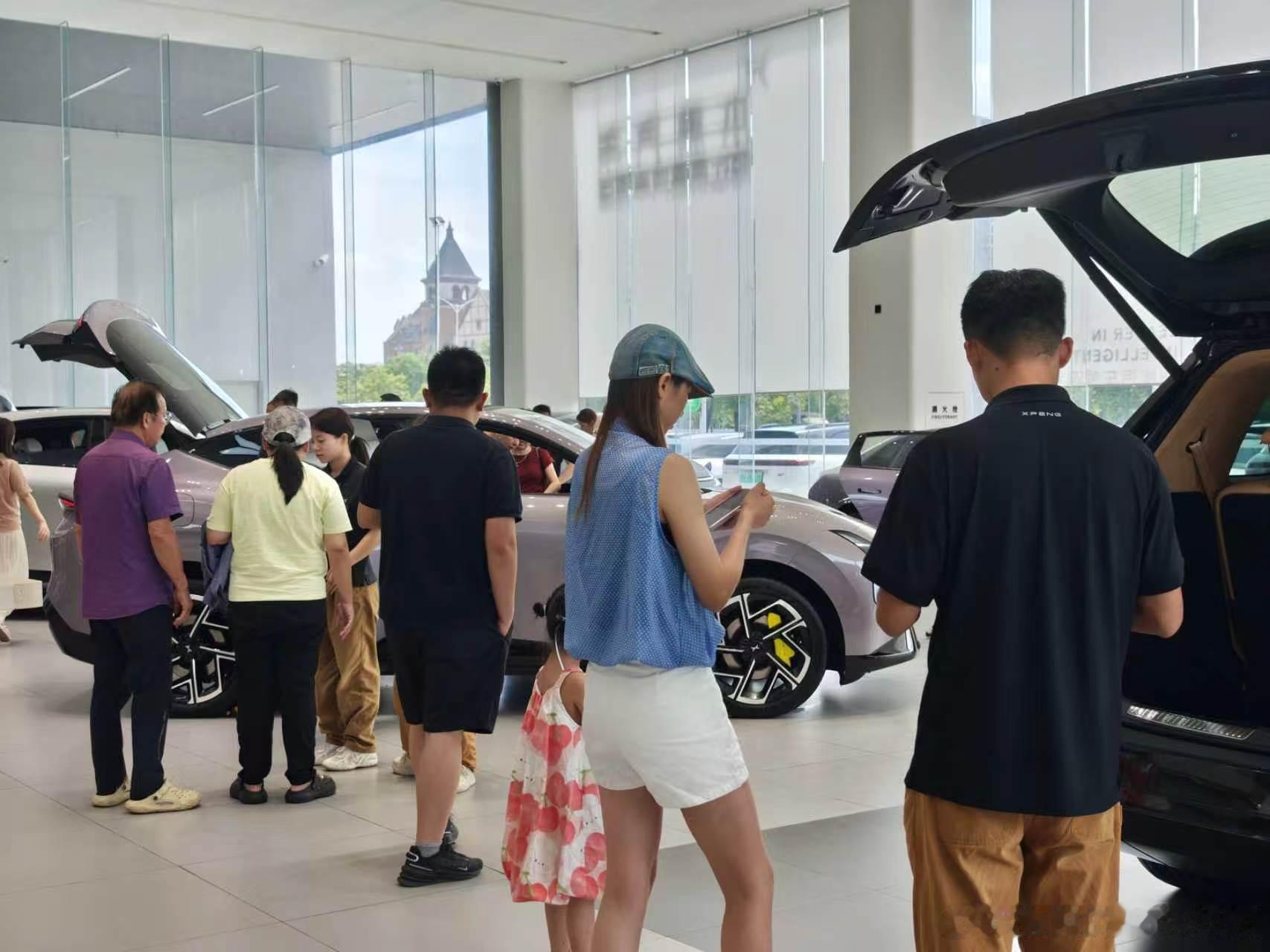 一个地方 如果一个车 多到一定程度就会触发认知度和话题度的提升XP的这个质变时刻