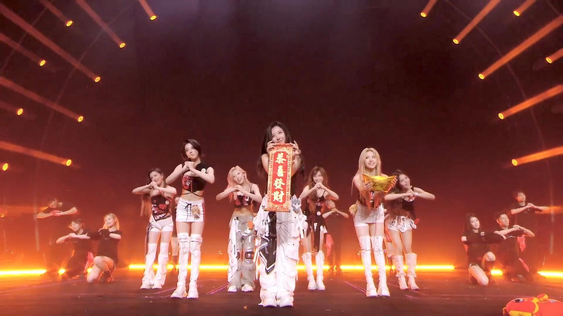 打开2026年江苏 广东 吉林 山东卫视春晚全是我们R.E.D 