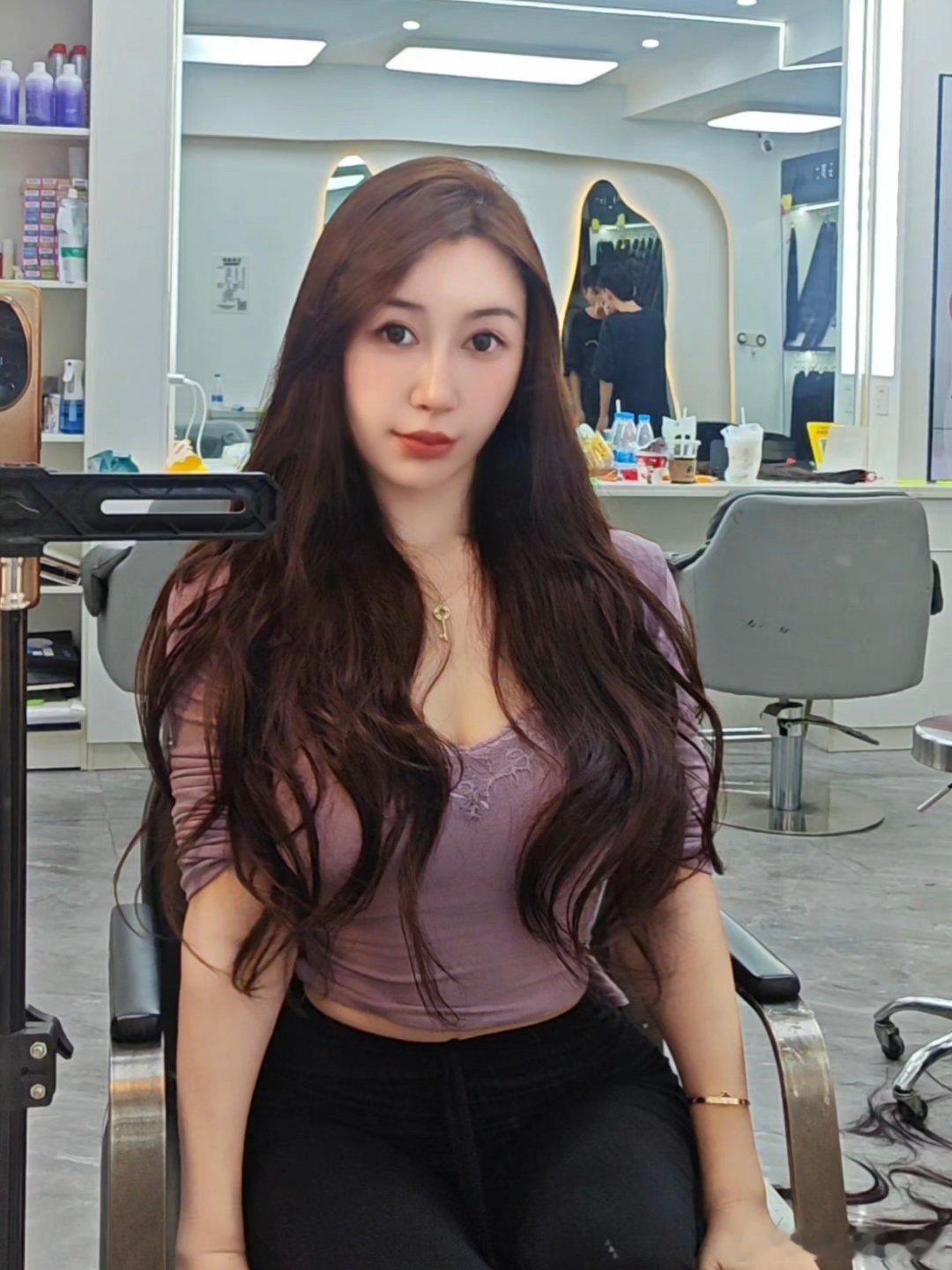 你好，我的新发色新发型日常分享女生发型[超话] ​​​