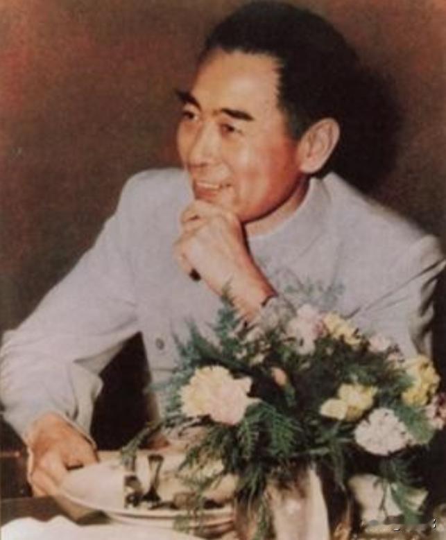 1930年，毫无专业背景的周恩来，发明了一套电台密码系统——豪密，国民党密码破译