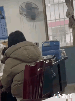 打学生的老师为何会变得如此扭曲？教师末位淘汰制逼的？绩效奖逼的？升学率逼的？平均
