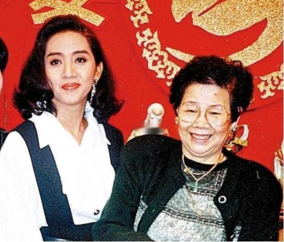 梅艳芳这信托基金，真是把人心研究得很透！2003年她去世后，遗嘱写得非常清楚，母