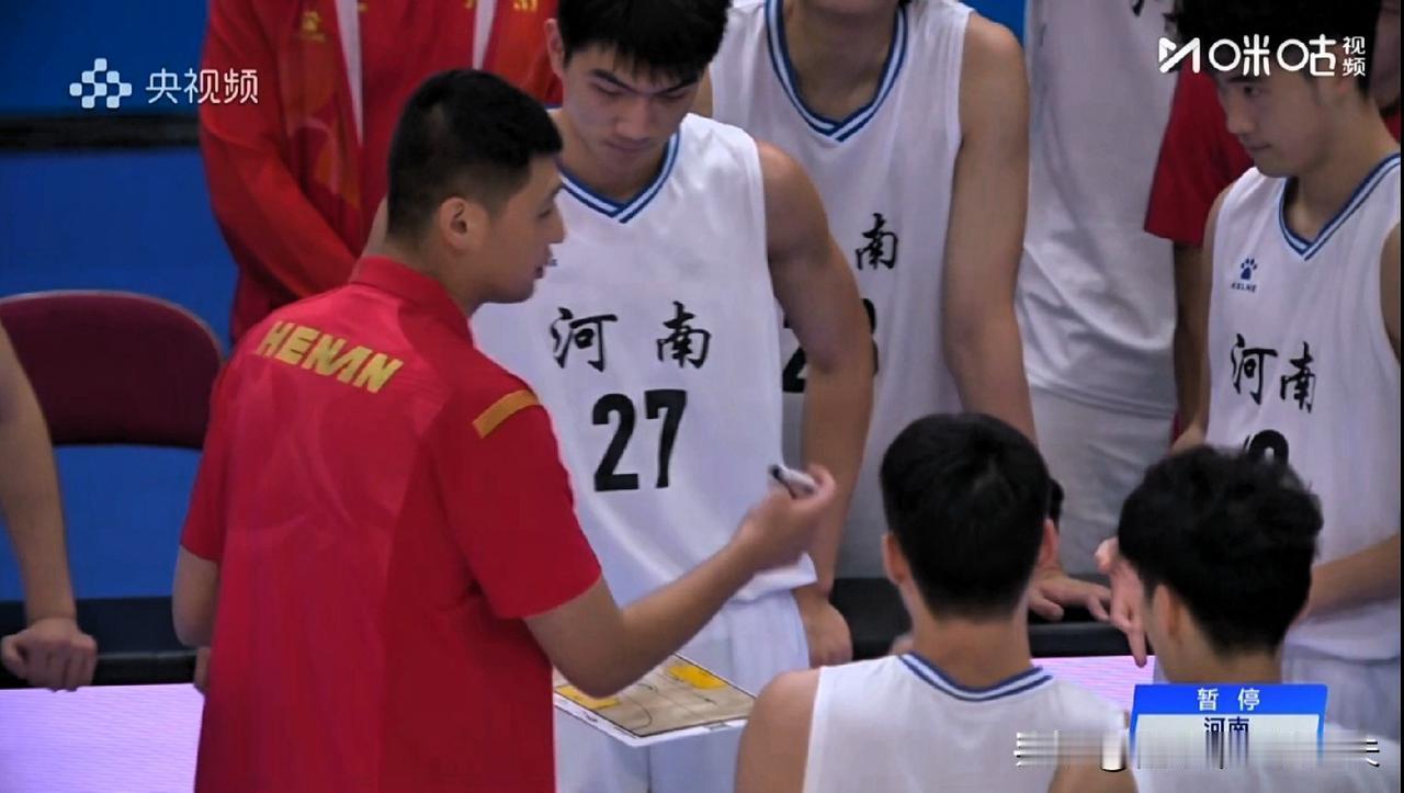 河南男篮主帅被辽宁队打愣了！难以置信，仅有7人出战的对手，竟然一度领先12分，而