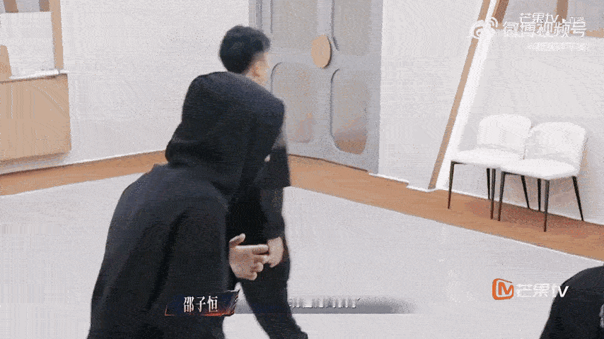 邵子恒荨麻疹复发米卡能力者秀赢了邵子恒没想到邵子恒荨麻疹复发还在坚持训练，过敏发