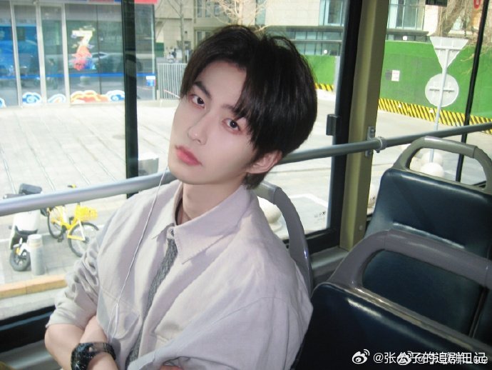 李歌洋郑合惠子二搭依旧be李歌洋郑合惠子cp又be了花间令的意难平还没缓过来，现