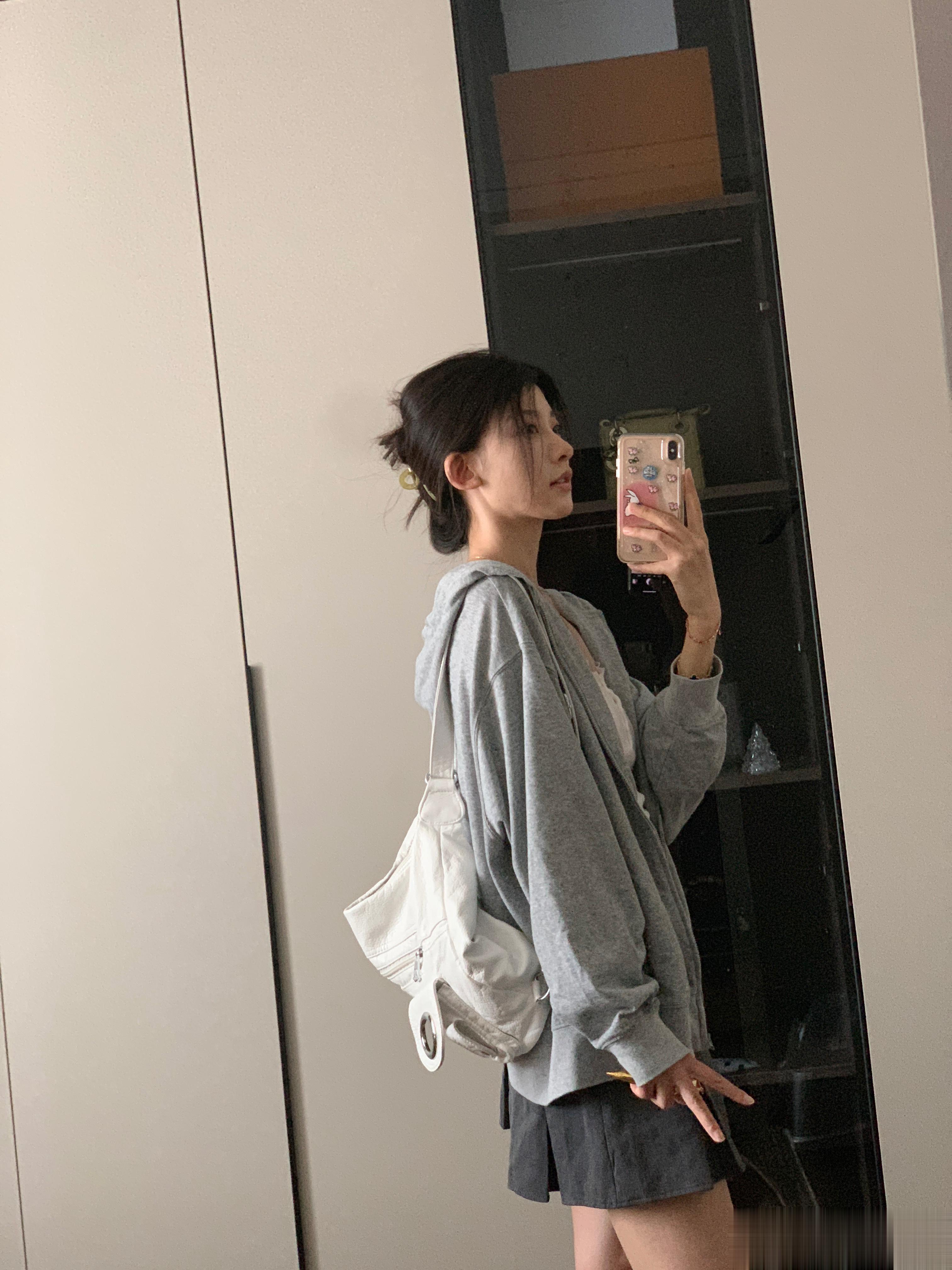昨儿个 ​​​
