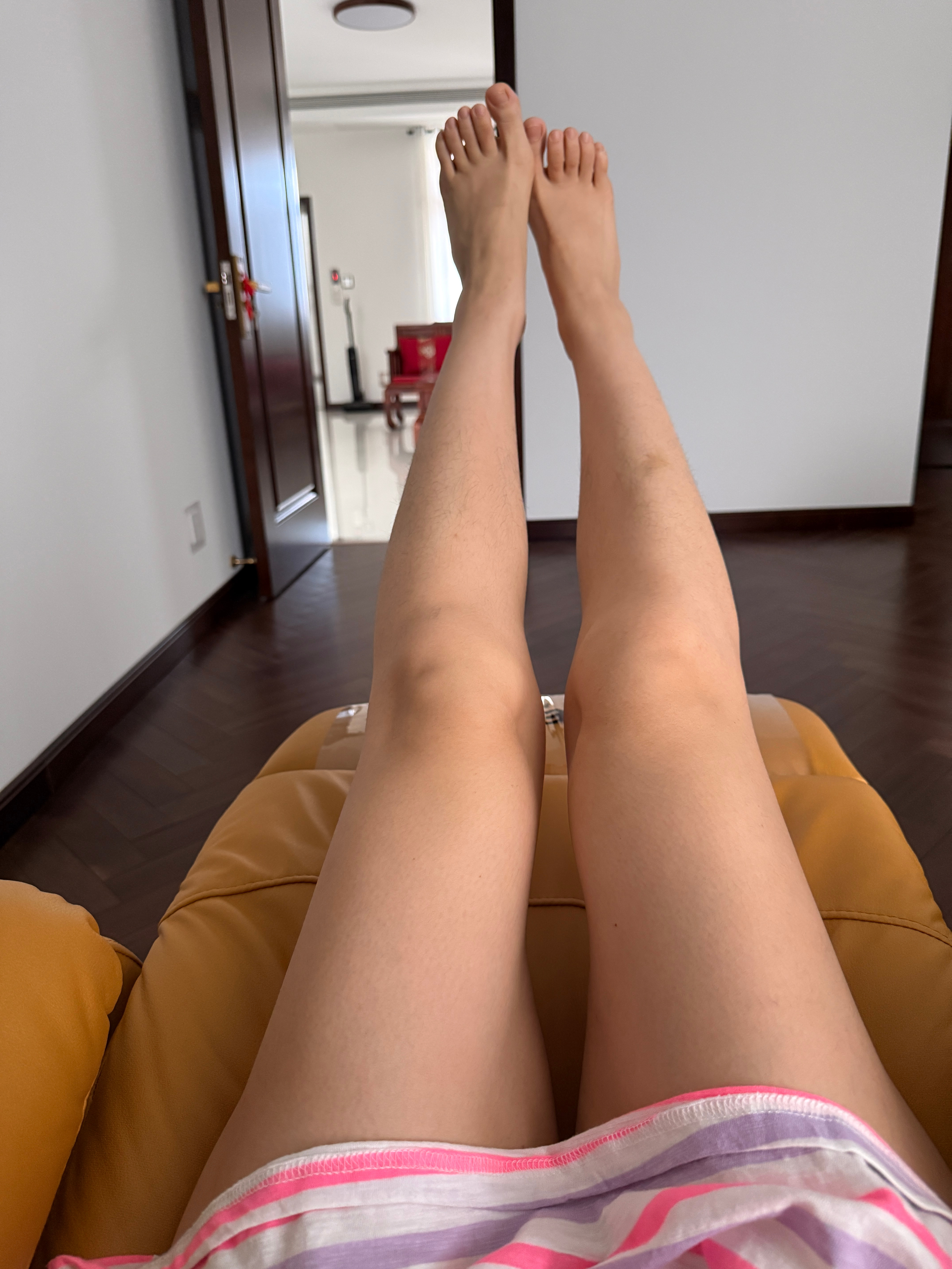 起这么早这一天的时间咋消磨啊，这就是为啥我不愿意白天醒着的原因。 