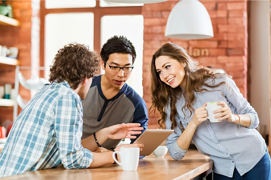 如何察觉到一段关系快要结束一段关系快要结束，往往不是突然爆发，而是慢慢变冷、变轻