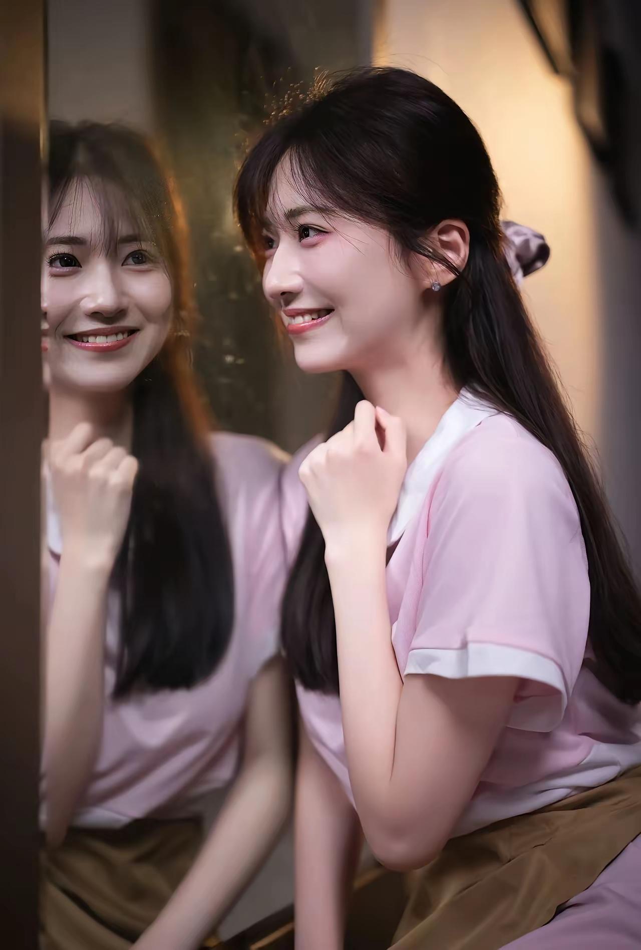 性感尤物，落落大方赏心悦目都是最美的美女，人见人爱，花见花开，魅力型女人 温柔系