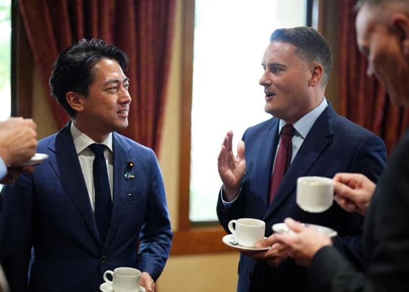 疯了吗！小泉进次郎在布鲁塞尔跟北约吕特直接摊牌！宣称日本拥核理所应当，还要抛开美