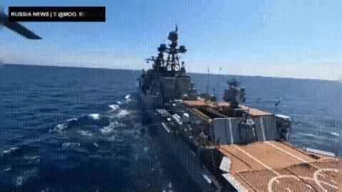 美媒：特朗普派遣核潜艇后，中俄成功“摧毁敌方潜艇”  

中俄“海上联合-202
