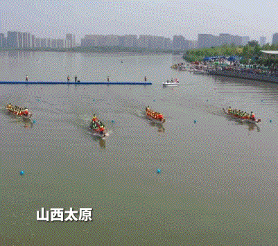 哈哈哈哈哈哈哈……北方人确实不太适合玩龙舟，哪有只划一边的？！ ​曹操没骗人 北