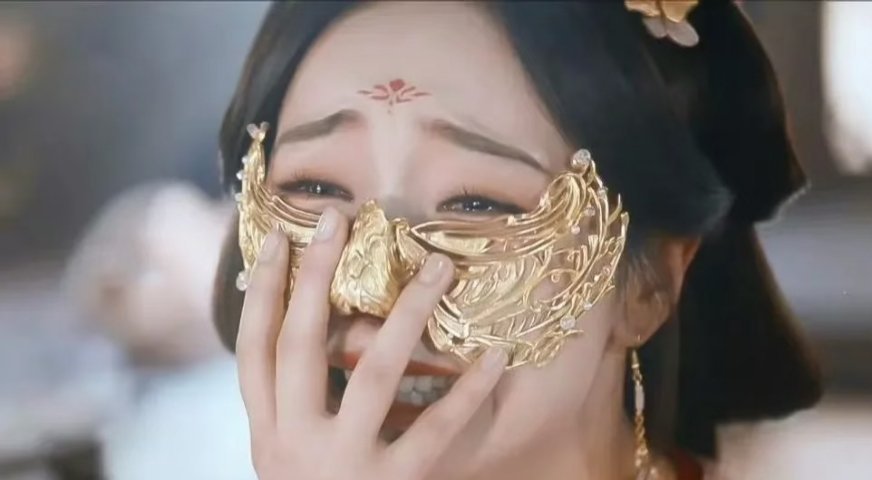 《折腰》苏娥皇：野心迷途，终尝恶果😱 《折腰》中，苏娥皇出身苏家，自幼娇纵。与