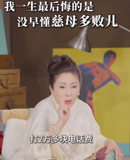 向太竟然在网上批评向佑一点也不给儿子留面子：
向佑曾经打出租车师傅，打了人之后还