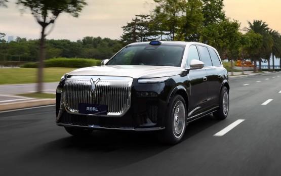 岚图泰山Ultra版45.99万起售，这个价格符合预期吗？
作为一款全尺寸旗舰S