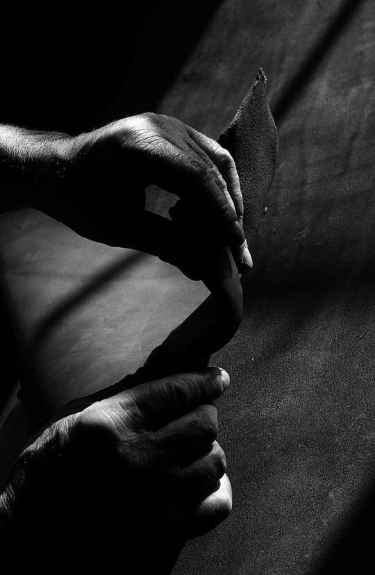 他们的手不光滑，却最真实。