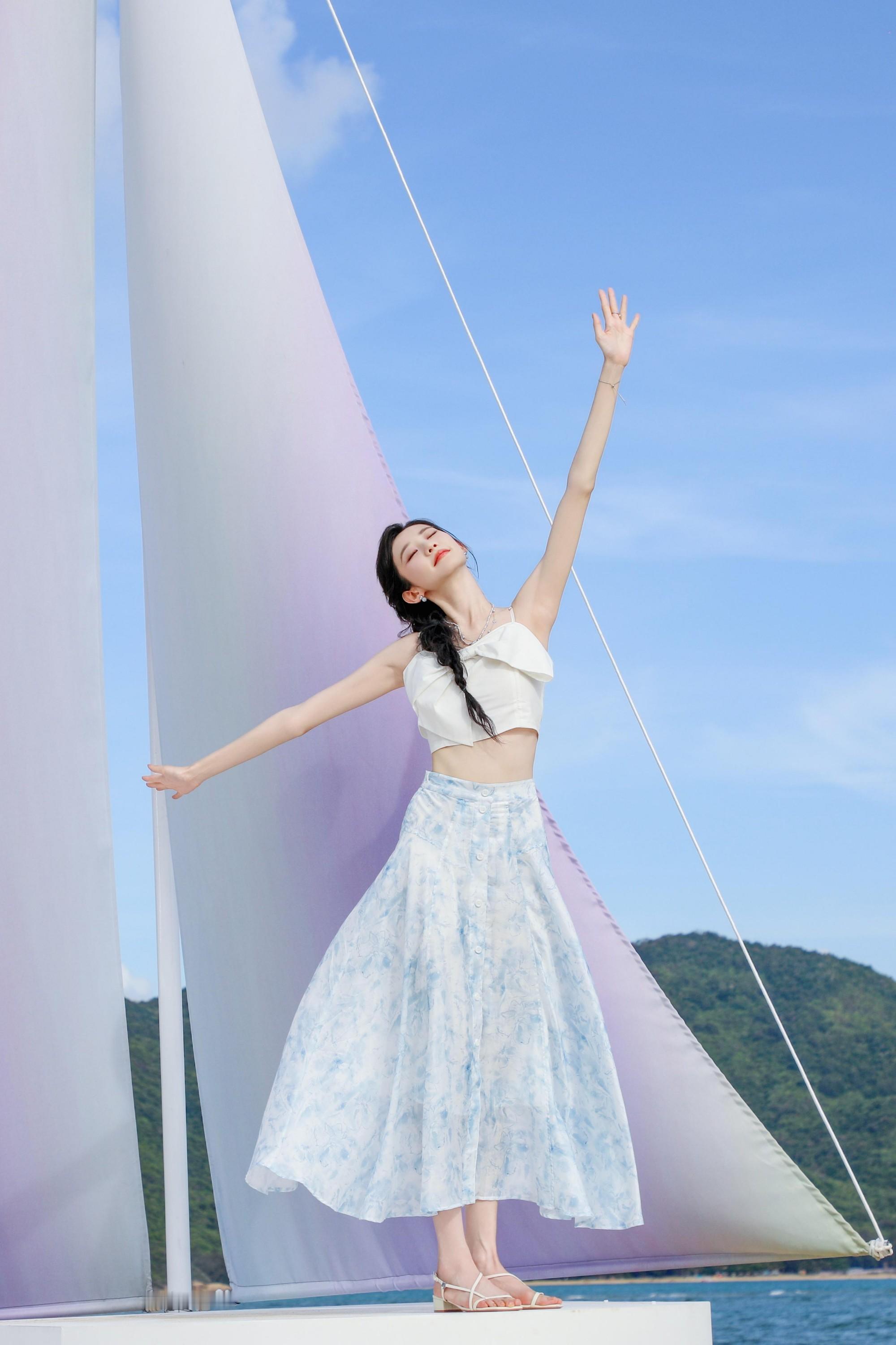 张艺凡💜海边夏日Liveshow第二弹 ​​​