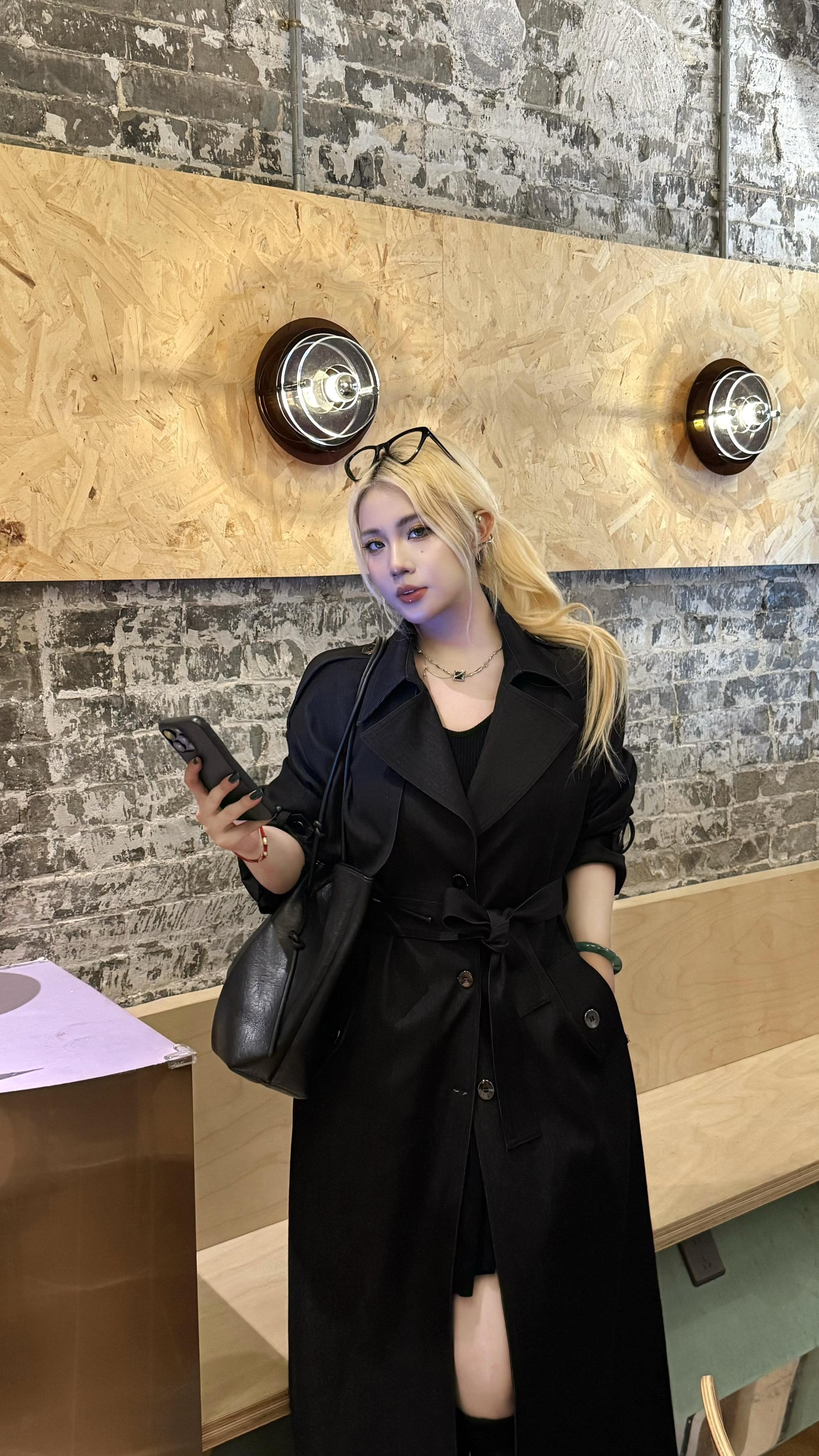 你不必看清我的脸 我能给你的只有感觉