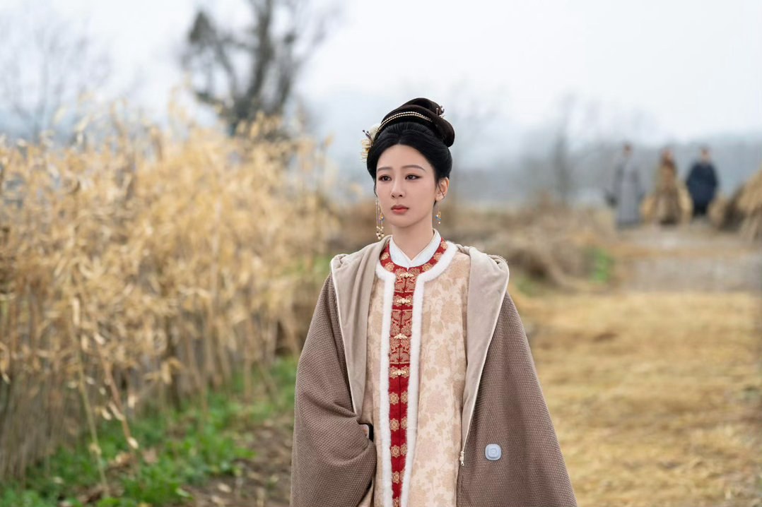 纪梵希品牌代言人杨紫 yz杨紫董竹君 你是我在这世上，最想珍藏的温柔。我想和你一