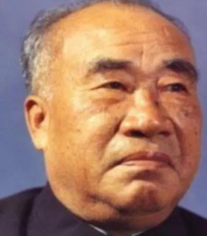 1976年，临终前的朱老总对他的妻子康克清调侃道：“我这辈子没有什么遗憾的，就是
