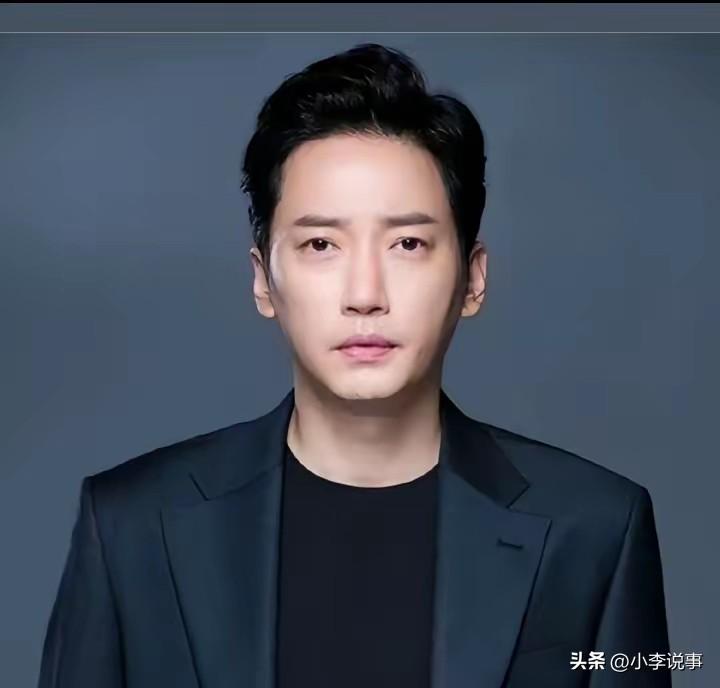 看着好好的李尚宝，
怎么说没就没了？
 
荧幕上笑得一脸温和，半点看不出心里藏着