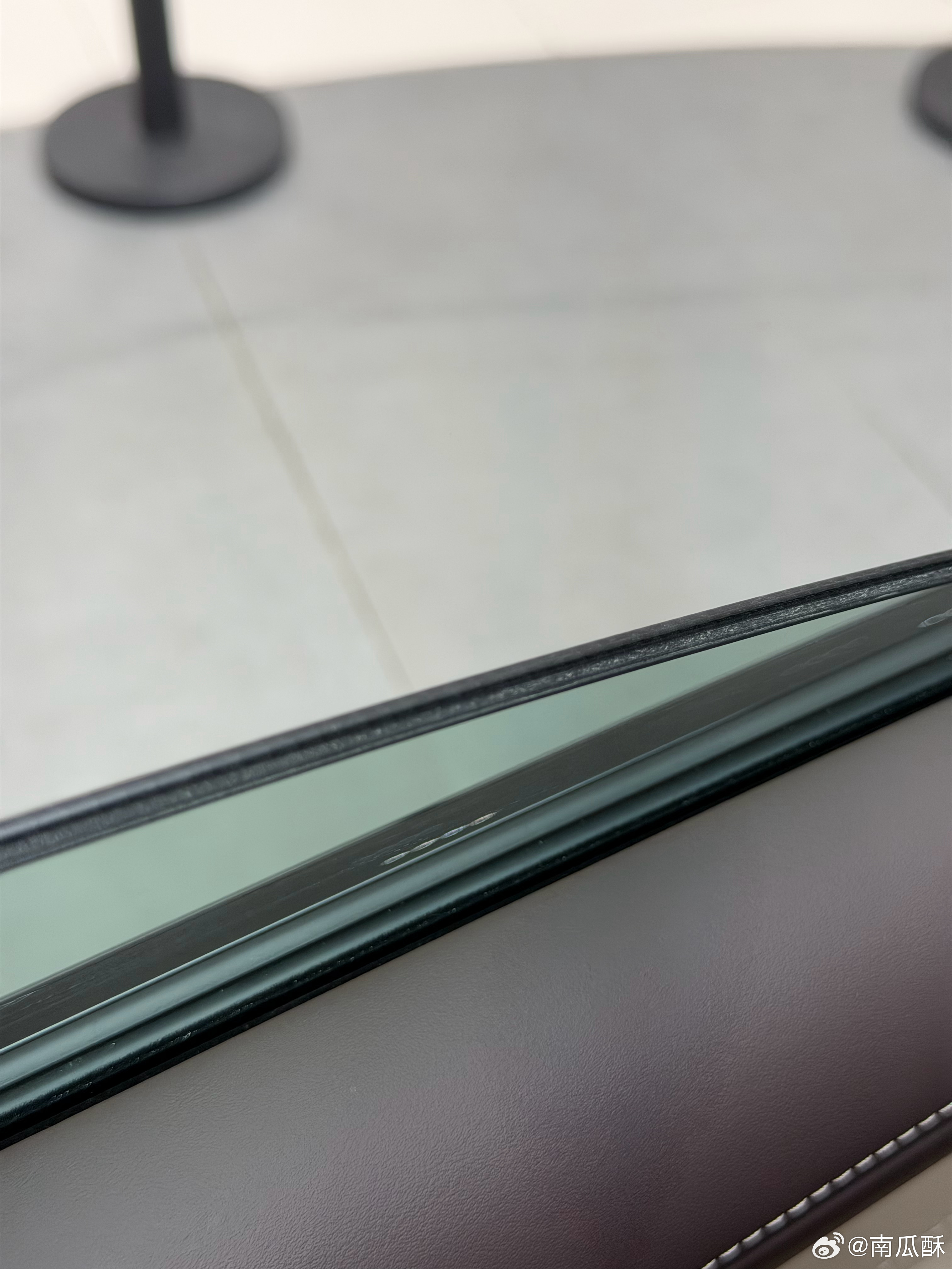 新SU7用了双层夹胶玻璃初代车主羡慕死了