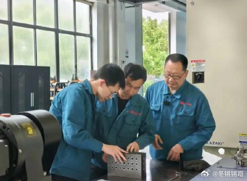 台州工匠40余载扎根车间铸就液压件中国芯台州工匠深耕车间四十余年，坚守精工初心，