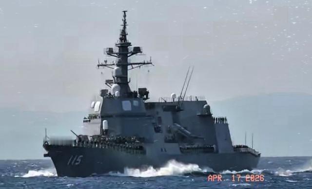 蹬鼻子上脸了！日本的挑衅再次升级，17日上午一艘日本自卫队舰艇驶入咱中国台海海域