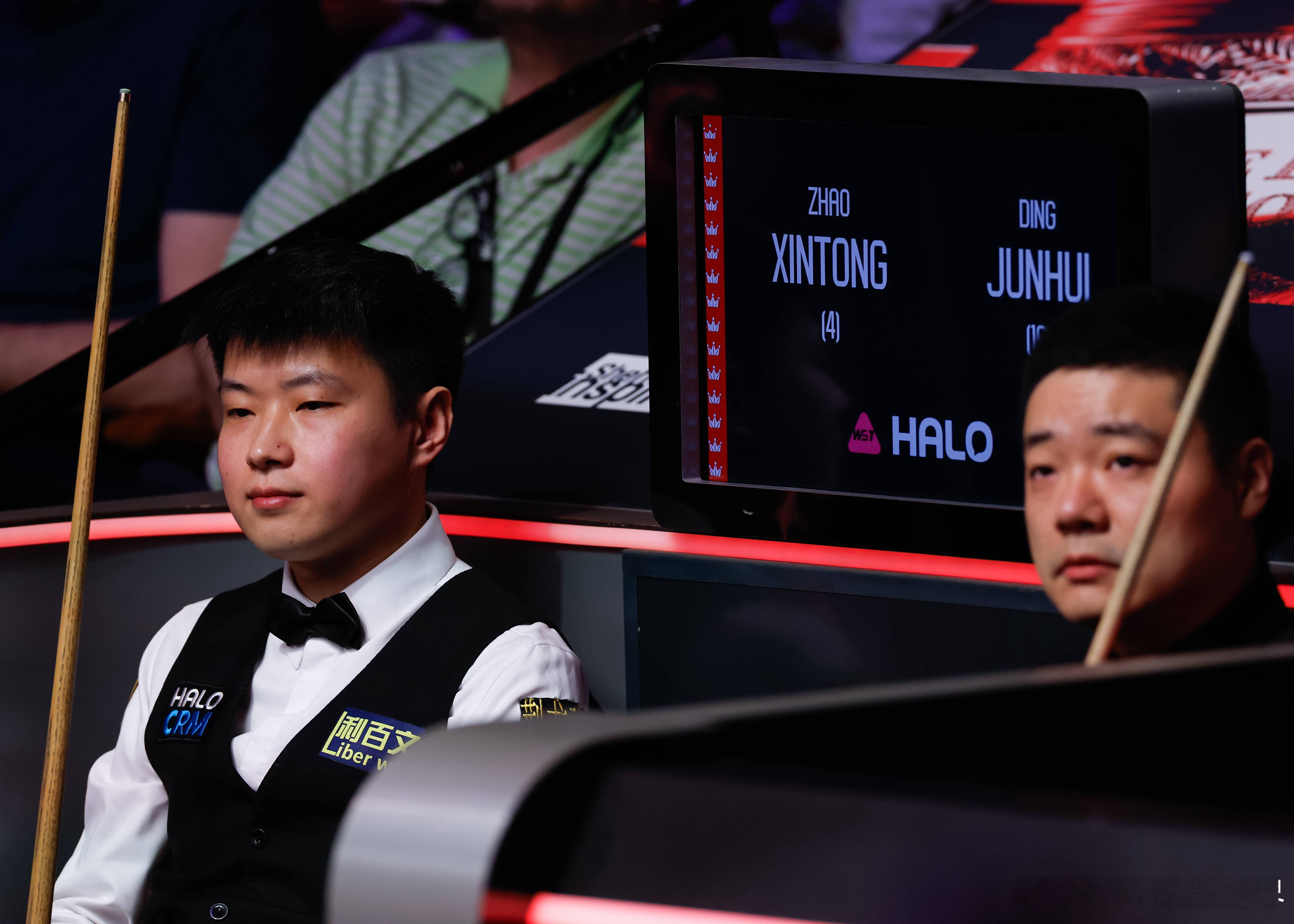 丁俊晖vs赵心童 2026斯诺克世锦赛16进8焦点战，丁俊晖与赵心童上演巅峰对决