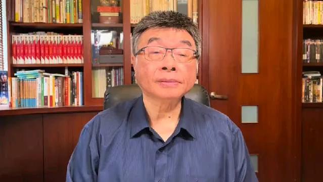 邱毅为什么在大陆这么红？
邱毅老师在头条粉丝有2000+万，可以说是台湾人在大陆