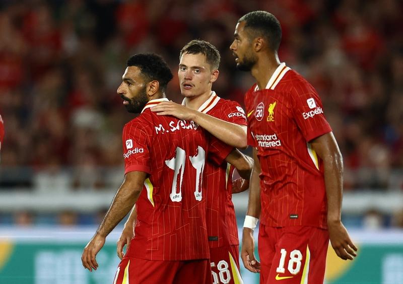 围绕维尔茨为核心没毛病，但要让另外两名中场分工明确……可以参考杰拉德+阿隆索+马